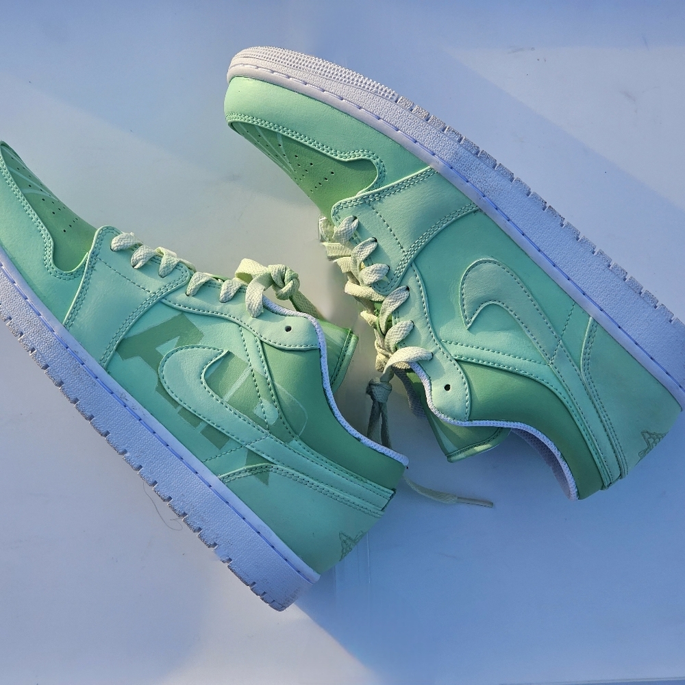 Fresh mint